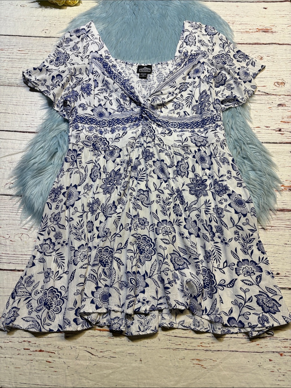 Angie Twist Front Ruffle Sleeve Floral White Blue Mini Dress sz 3X